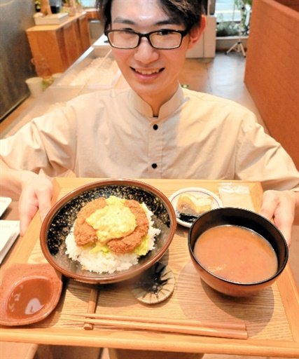 おくどさんで味わえるジャンボカキフライ丼